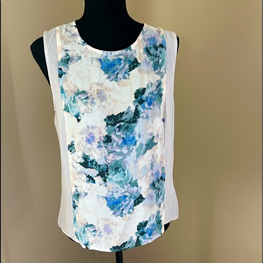 Violet + Claire shell